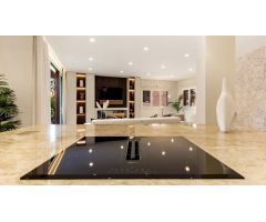 Apartamento en Venta en Estepona, Málaga
