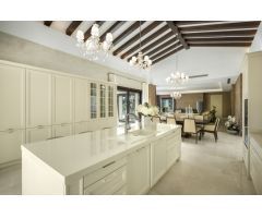 Villa en Venta en Marbella, Málaga