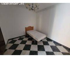 ¡Oportunidad única en pleno casco histórico! Vivienda amplia y luminosa para reformar a tu gusto