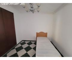 ¡Oportunidad única en pleno casco histórico! Vivienda amplia y luminosa para reformar a tu gusto