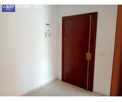 SE ALQUILA PISO POR AÑOS/3 HABITACIONES/1 BAÑO/ZONA SEGUNDA AGUADA