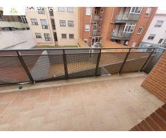 PISO EN VENTA EN ZONA CANDELARIA CON 5 HABITACIONES Y 2 BAÑOS