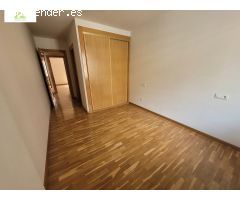 PISO EN VENTA EN ZONA CANDELARIA CON 5 HABITACIONES Y 2 BAÑOS