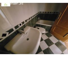 PISO EN VENTA EN ZONA CANDELARIA CON 5 HABITACIONES Y 2 BAÑOS