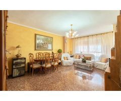 ¡¡VIVIENDA AMPLIA Y LUMINOSA!!