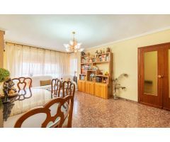 ¡¡VIVIENDA AMPLIA Y LUMINOSA!!