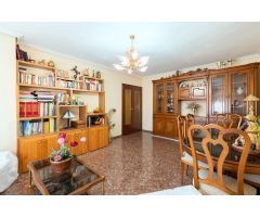 ¡¡VIVIENDA AMPLIA Y LUMINOSA!!