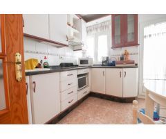 SE ALQUILA UNA HABITACIÓN PARA TEMPORADA ESCOLAR EN AV.ST.ISABEL