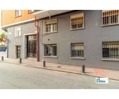 PISO EXTERIOR EN PLANTA BAJA CON 63M2 HACIENDO ESQUINA FRENTE AL METRO LUCERO.