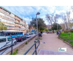PISO EXTERIOR EN PLANTA BAJA CON 63M2 HACIENDO ESQUINA FRENTE AL METRO LUCERO.