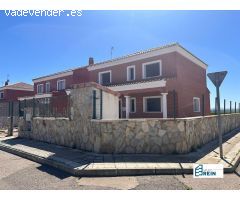 Oportunidad Única en Barcience: Chalet pareado para Terminar a Tu Gusto con mas de 500m2 de parcela!
