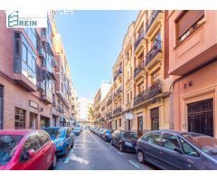 Estudio reformado y amueblado junto al paseo de las Delicias y al lado de la estación de Atocha