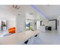 Moderno Chalet de Lujo en El Portet-Pla del Mar Moraira