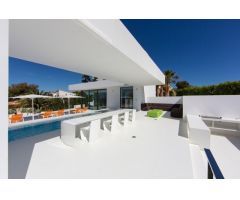 Moderno Chalet de Lujo en El Portet-Pla del Mar Moraira