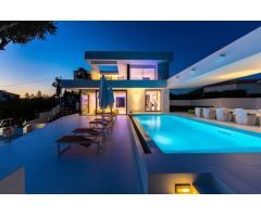 Moderno Chalet de Lujo en El Portet-Pla del Mar Moraira