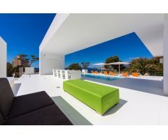 Moderno Chalet de Lujo en El Portet-Pla del Mar Moraira