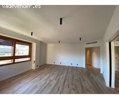 VIVE JUNTO A LA PLAZA CALVO SOTELO EN UNA FINCA DE PRESTIGIO