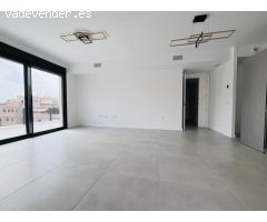 Piso ideal en San Juan con 3 habitaciones, 2 baños, terraza y piscina comunitaria