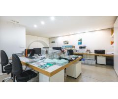 Diseño, Ubicación y Rentabilidad: Local con Potencial en Parque de las Avenidas