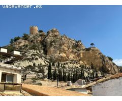 EXCLUSIVA IRREPETIBLE MAGNÍFICA CASA REFORMADA TERRAZA CON VISTAS AL CASTILLO DE CASTALLA
