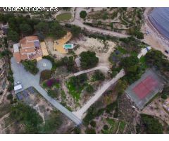 MAGNIFICA Y EXCLUSIVA VILLA DE LUJO A PIE DE PLAYA CON GRANDISIMA PARCELA ENTRE ALICANTE Y BENIDORM