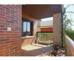 Chalet pareado con jardín en Boo de Piélagos