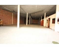Local de 500 m2 en Peñacastillo