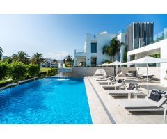 Propiedad de Lujo con vistas al mar en Nueva Andalucía, Marbella