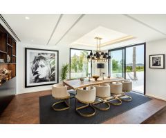 Espectacular villa de diseño en Los Naranjos, Nueva Andalucia