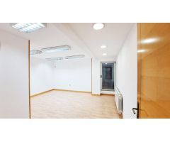 Urbis te ofrece una oficina en alquiler en la zona Labradores, Salamanca.