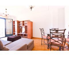 Urbis te ofrece un piso en venta en zona Los Alcaldes, Salamanca.