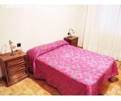 Urbis te ofrece un piso en alquiler en zona Salesas, Salamanca.