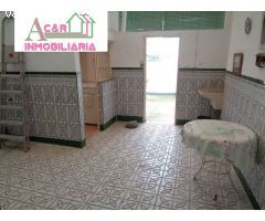 CASA CON PATIO¡¡