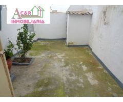 CASA CON PATIO¡¡