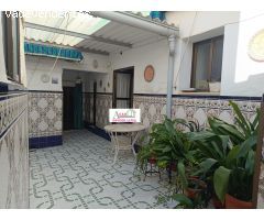 CASA EN VENTA EN LA ALMEDINA