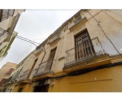 OPORTUNIDAD ÚNICA PARA INVERSORES EN EL CORAZÓN DEL CASCO ANTIGUO DE BADAJOZ