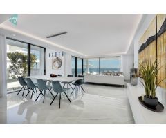 Apartamento con vista espectacular al mar a la venta en Estepona.