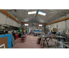 NAVE CON PUENTE GRUA EN P.I.VALMOR (VALDEMORO)