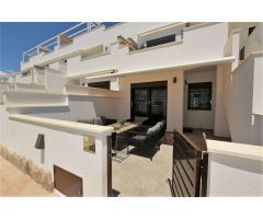 Apartamento en Alquiler en Pilar de la Horadada, Alicante