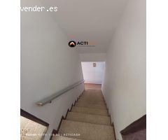 VENTA DE CASA CON PATIO EN ALDEA MORET
