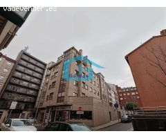 A7254: Atico con terraza muy centrico en Pontevedra...