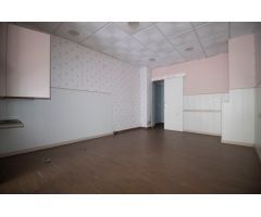 EDIFICIO DE 318 M2, CON 2 APARTAMENTOS Y LOCAL COMERCIAL, TOTALMENTE REFORMADOS EN CALLE MENACHO