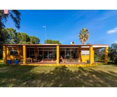 Chalet en parcela de 7.500 m² en Carretera de Sevilla (Badajoz). Todo Registrado. Financiable