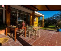 Chalet en parcela de 7.500 m² en Carretera de Sevilla (Badajoz). Todo Registrado. Financiable