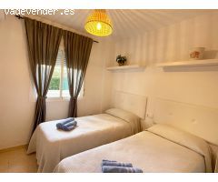 PISO AMPLIO DE 2 DORMITORIOS - BENALMADENA - CON LICENCIA TURISTICA