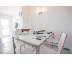 ESPECTACULAR CASA DE DOS DORMITORIOS EN LA RESERVA DE MARBELLA. PISCINA Y JARDINES. SOL TODO EL DIA