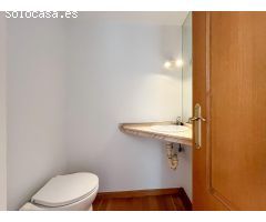 Ático dúplex muy amplio, en el centro de A Coruña