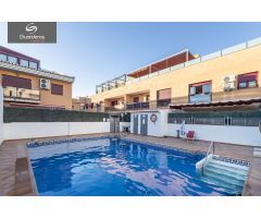 ARMILLA-JUNTO PARADA DE METRO. 3DORMITORIOS,2 BAÑOS, GARAJE,TRASTERO Y PISCINA.