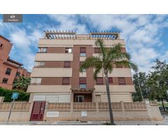 Apartamento premium de 109 m2, 3 dormitorios, 2 baños, terraza con vistas y garaje en Playa Granada