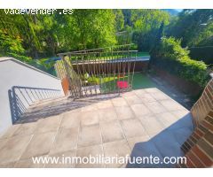 ADOSADO CON TERRAZA Y JARDIN EN ARTZINIEGA